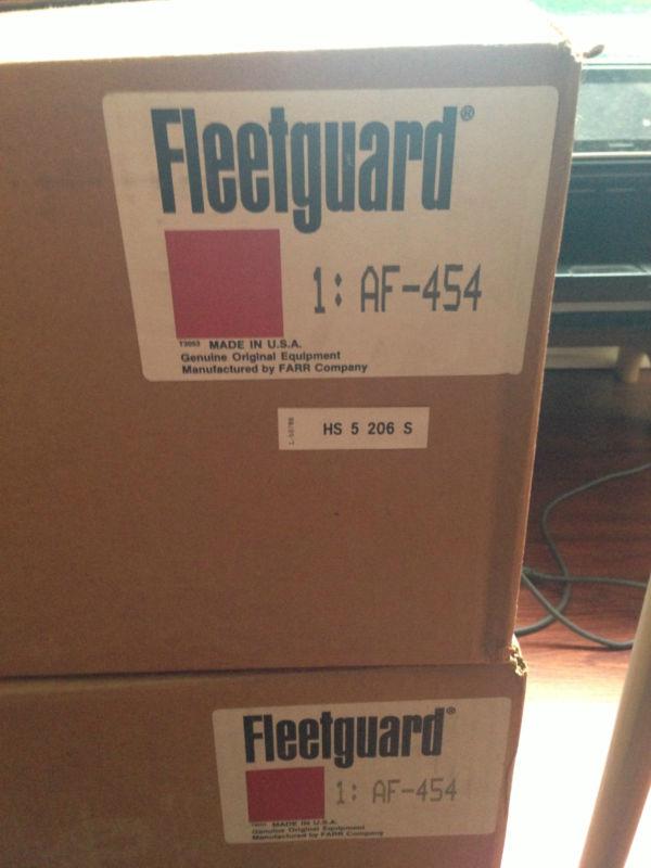 Fleetguard air filter panel engine 42591 / p142802