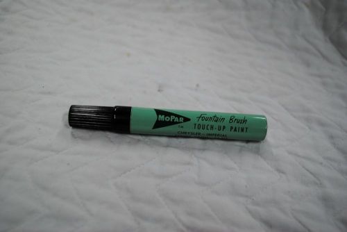 Nos mopar 1958 chrysler  &#034;fountain brush&#034; touch paint stick  spring green eee