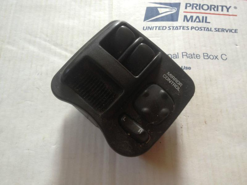 00 01 02 saturn s series master power window switch 2 door 2dr