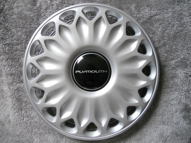 1994-95 plymouth acclaim wheel cover 15"