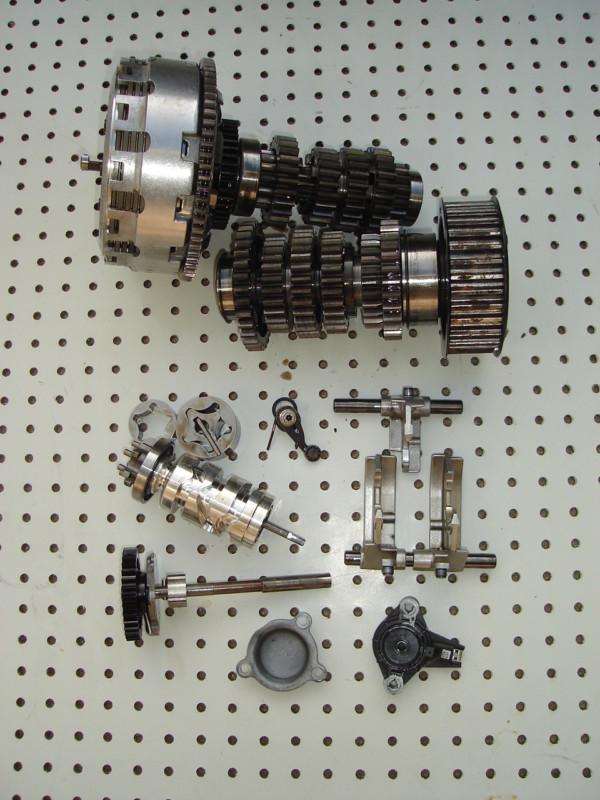 2007-up bmw f800st transmission w/clutch and few more bits nice