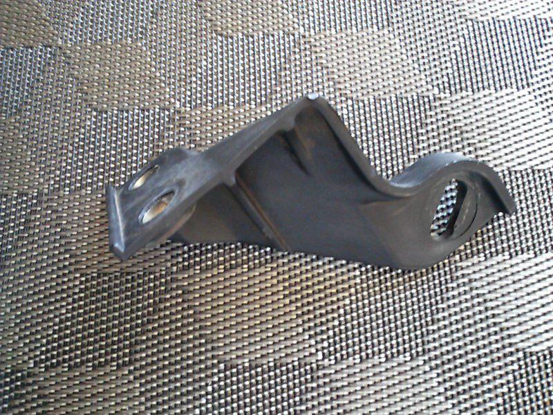 Bmw k75s right fairing bracket