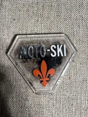 Moto ski snowmobile emblem