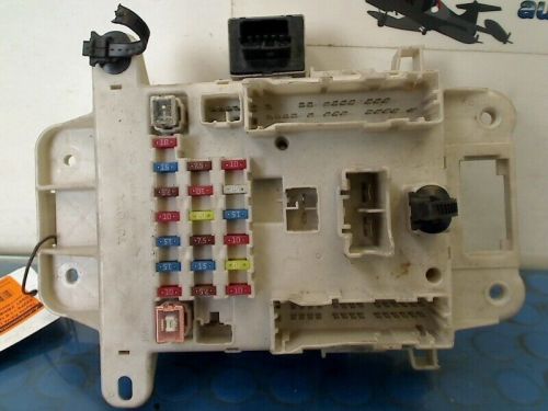 Fuse box fuse box toyota rav4 (a2) 2004 2465-