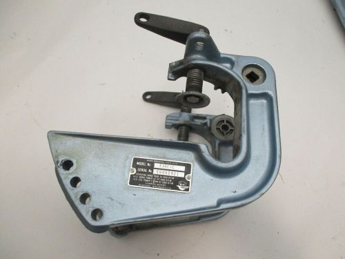 0391950 0329909 omc midsection evinrude johnson 4-8 hp port &amp; stbd stern bracket