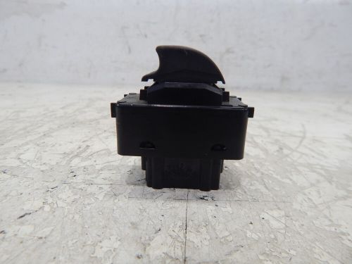 Peugeot 207 mk1 hatch 3dr 06-13 window switch front passenger