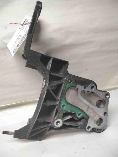 1993 bmw 850 series alternator bracket