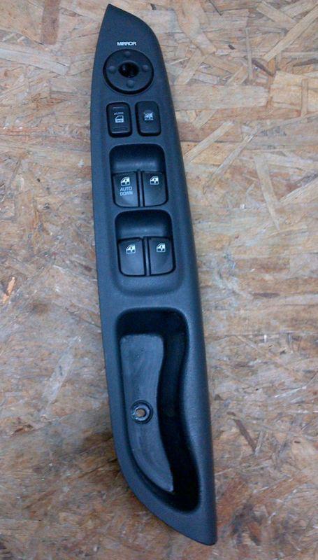 10 hyundai accent driver / left side master power window switch 