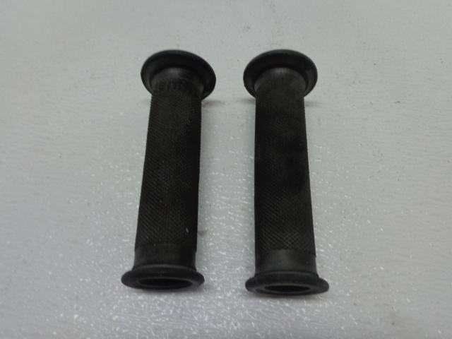 2001 2002 suzuki gsxr 1000 left right handle bar grips oem free shipping z195