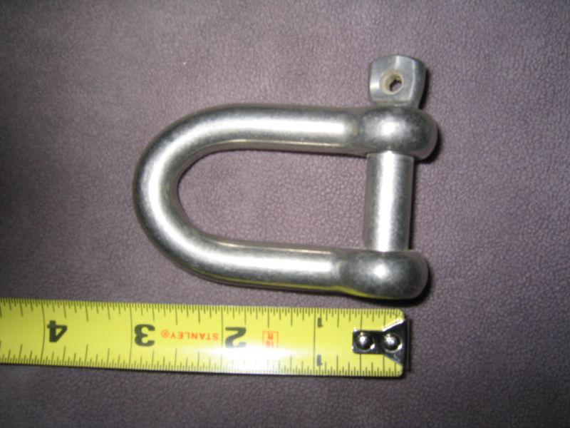 Shackle ss 1/2" heavy duty  slightly used similar to wichard11206hr