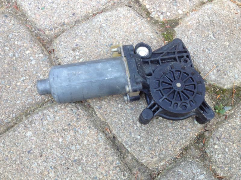 Mercedes w202 brose oem right front window motor 0130821638 c220 1994-1996