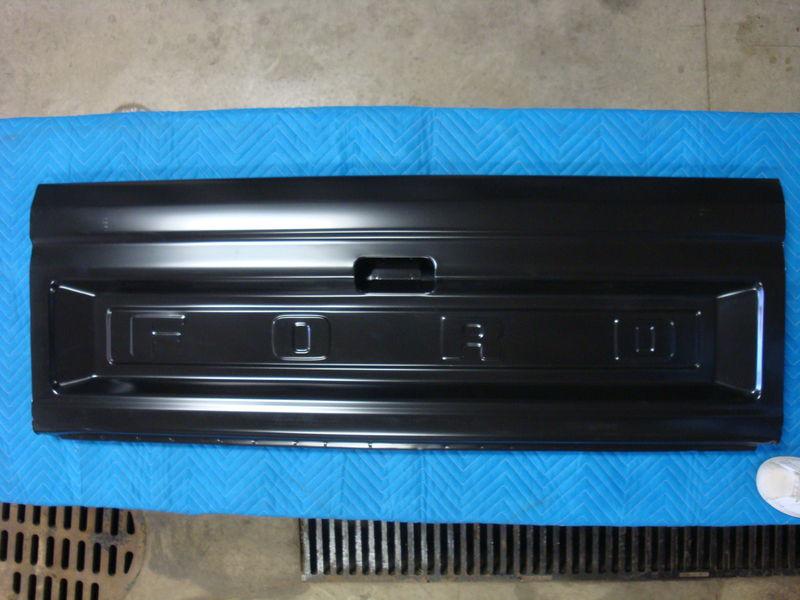 Nos oem 1983 - 92  ford ranger pickup tailgate 