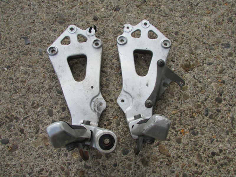 1987 gsxr1100 gsxr 1100 left right passenger footpegs pegs