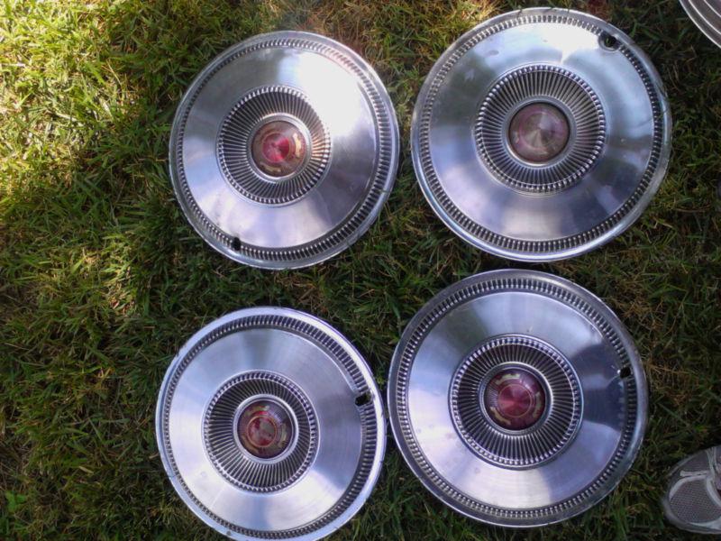 Chrysler 300  newport  new yorker 1965 1966 14" inch hubcaps