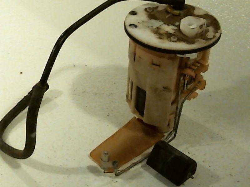 1999 chevy prizm fuel pump 2590523