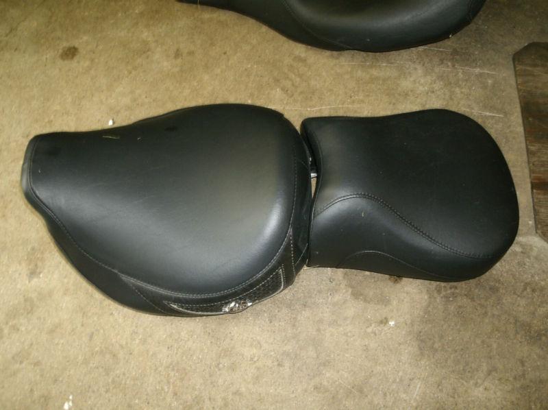 Harley davidson seat # 52981-98a flh