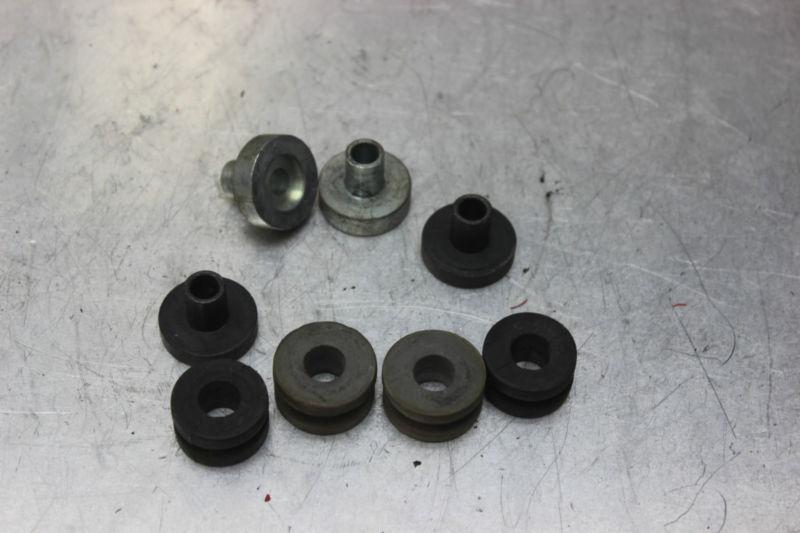 B54 29157 # 03 04 06 08 kawasaki zzr600 zzr 600 gas fuel tank spacers