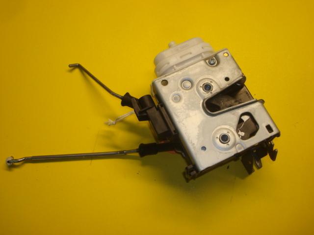 97 98 99 audi a8 door lock actuator latch lh driver front 8d1 837 015 f