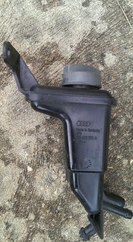 Power steering tank  audi a4 2.0t b7 2006