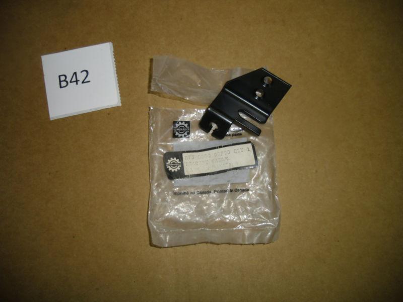 Sea doo cable bracket new oem 273000008 p90