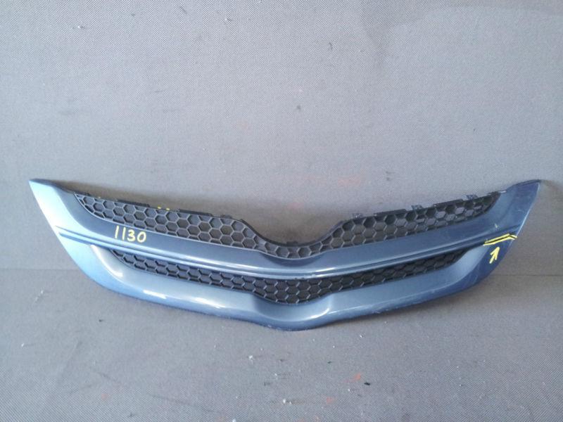 2007-2008 toyota yaris front radiator grille 53111-52460 silver blue oem