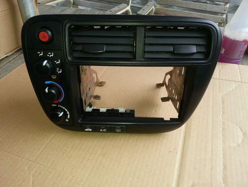 99 00 honda civic radio a/c heater climate control cd player dash bezel trim oem