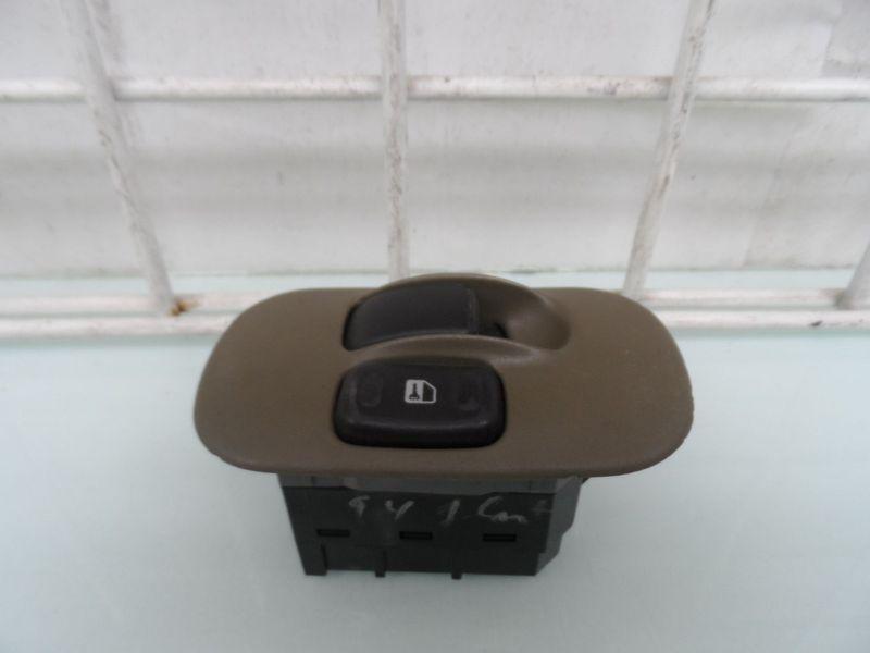 Right front door window switch oem mitsubishi galant 1997