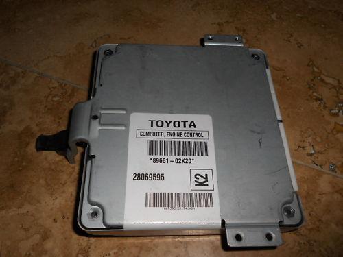 89661-02k20 05 06 07 toyota corolla matrix ecu computer engine control ecm #z-60