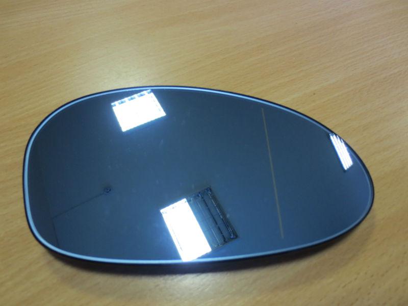 Bmw e90, e91, e92, e93, e87 oem mirror glass right with heated 51167145268