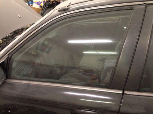 1998 honda civic driver door glass great shape