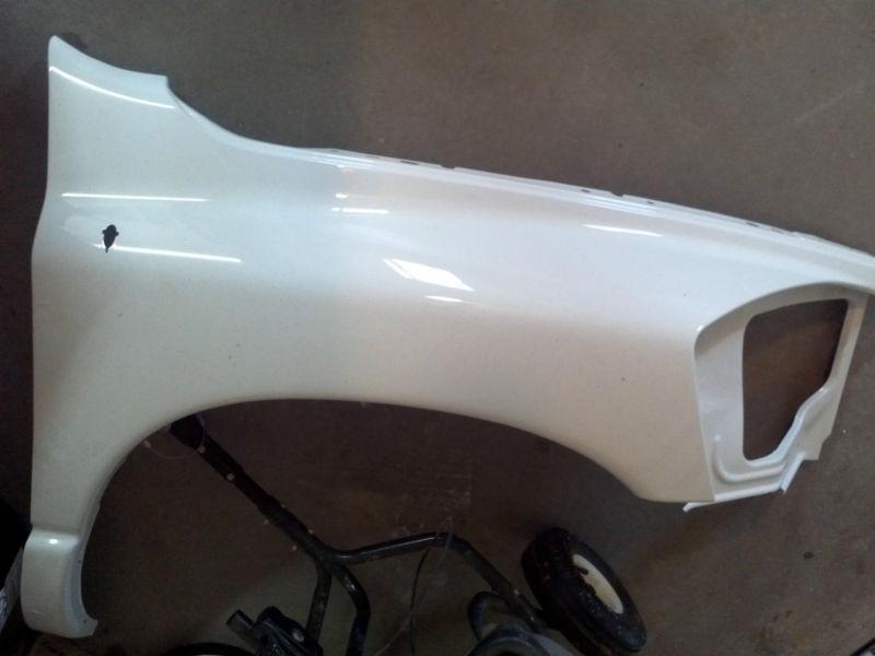 Genuine mopar dodge ram truck front right / psgr fender 2006-2008 painted white