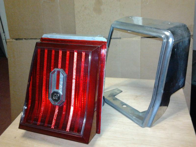 1982 pontiac grand prix rear left driver side tail light . fit 81, 82, 83,and 84