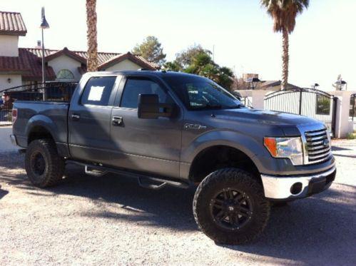 ** 2010 ford f150 - 4x4 clean **