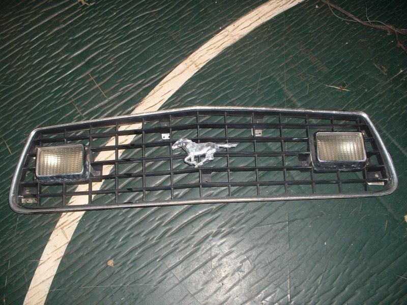 1975-1978 mustang ii grill  nice shape! fits king cobra ii / ghia / fastback