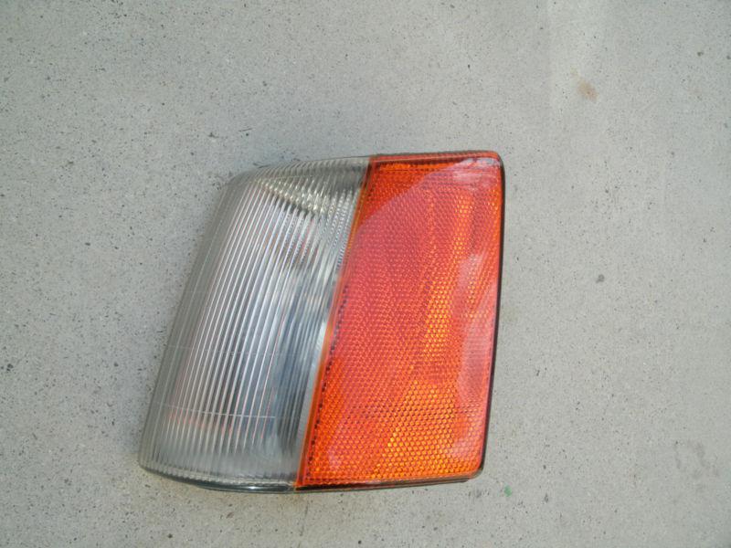 1995 jeep grand cherokee laredo front l/h driver side signal/side marker lamp