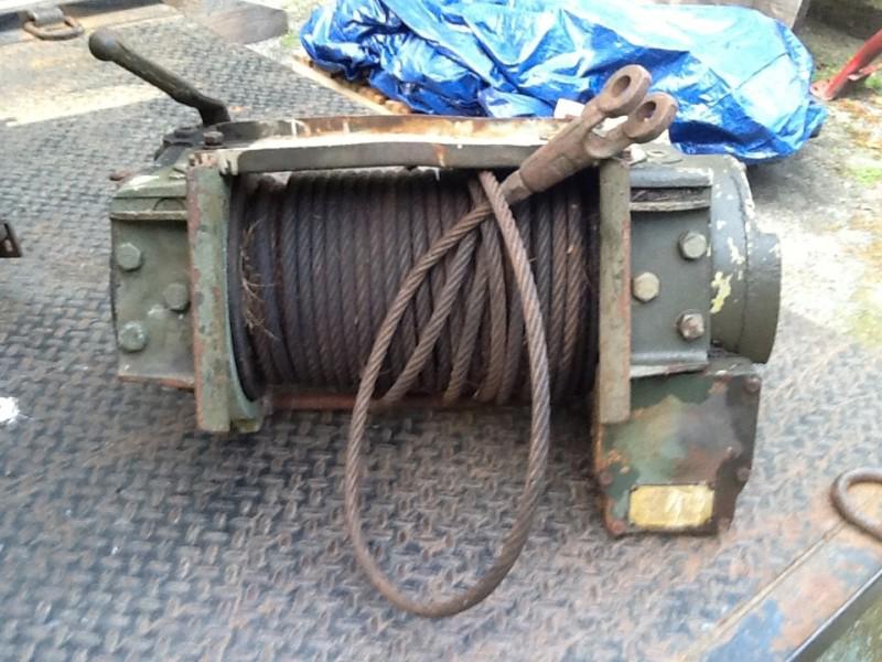 Military pto 20,000 lbs winch deuce 