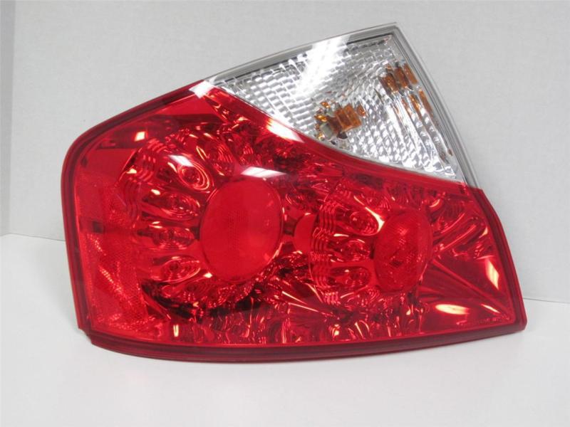 08 09 10  infiniti m35 m45 sedan driver left side led tail light oem cracked