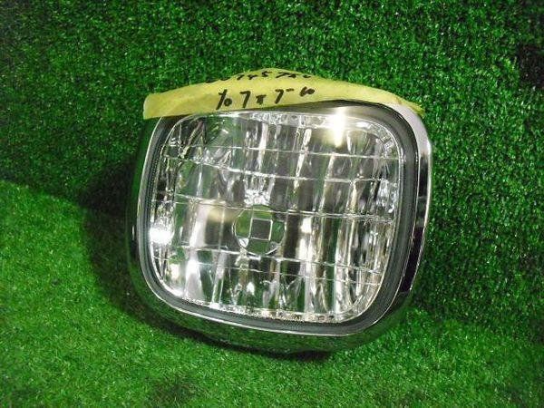 Subaru forester  right fog lamp [4510850]