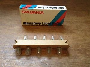 Vintage miniature sylvania no. 45 light 3.2 volt lamp nos nib bulbs car truck