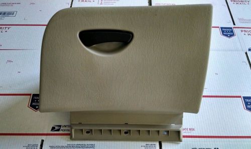 00 01 02 03 04 ford focus  glove box compartment assembly tan nice