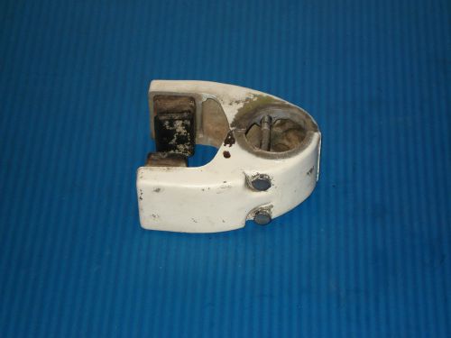 1982 johnson evinrude 9.9 15 hp outboard lower mount bracket