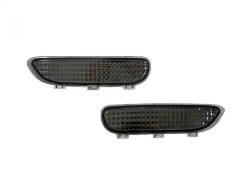 Depo 00-03 bmw e46 2d coupe &amp; cabrio / 01-06 e46 m3 smoke front bumper reflector