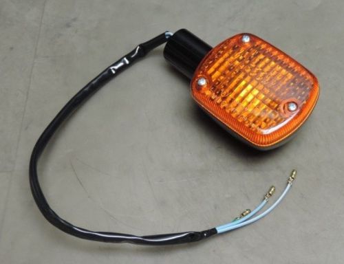 Honda shadow 500 turn signal assembly 33400-mf8-405 vt500 vt 1983-1984