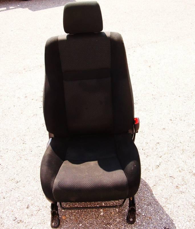 06 toyota oem scion xb black fabric passanger seat