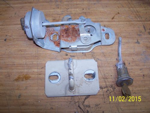 1969 chrysler imperial deck lid latch