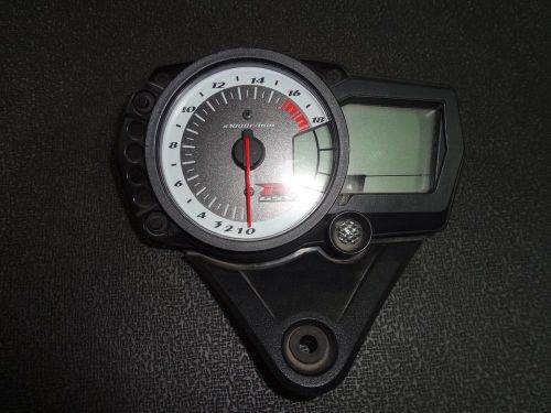 Gsxr 600 speedo cluster with low miles-gsxr 600 gauges