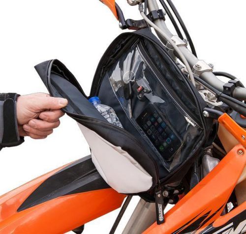 Holeshot number plate bag