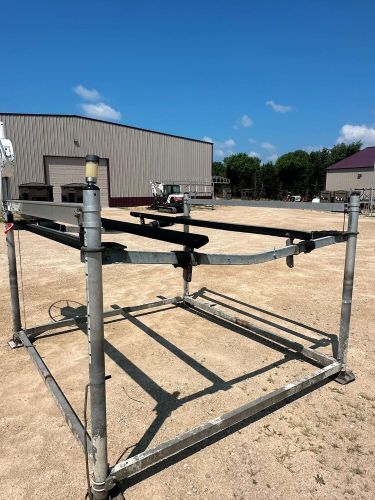 1500lbs capacity shorestation boat lift