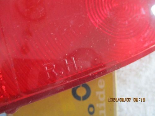 Nos 1961 buick special right hand delco guide tail lamp lens-part no. 5952554