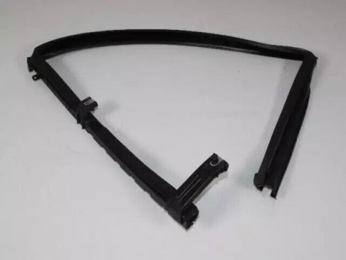 Genuine mopar front door glass weatherstrip right 4724776ae